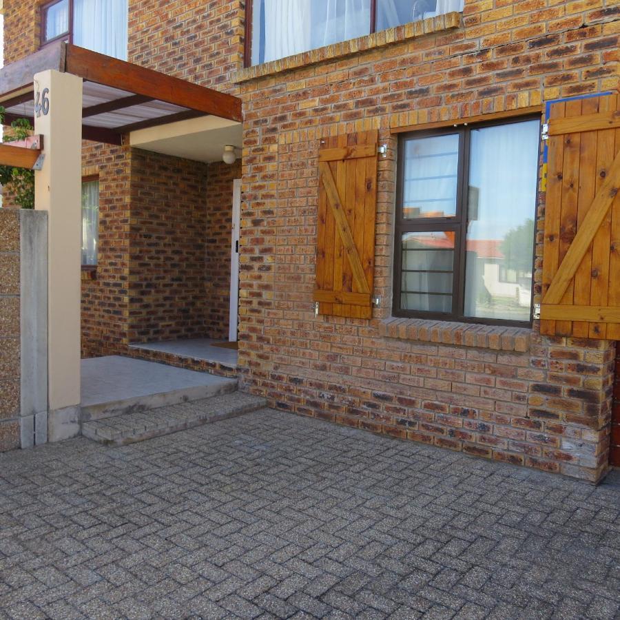 Bergsig Accommodation Херманус Экстерьер фото