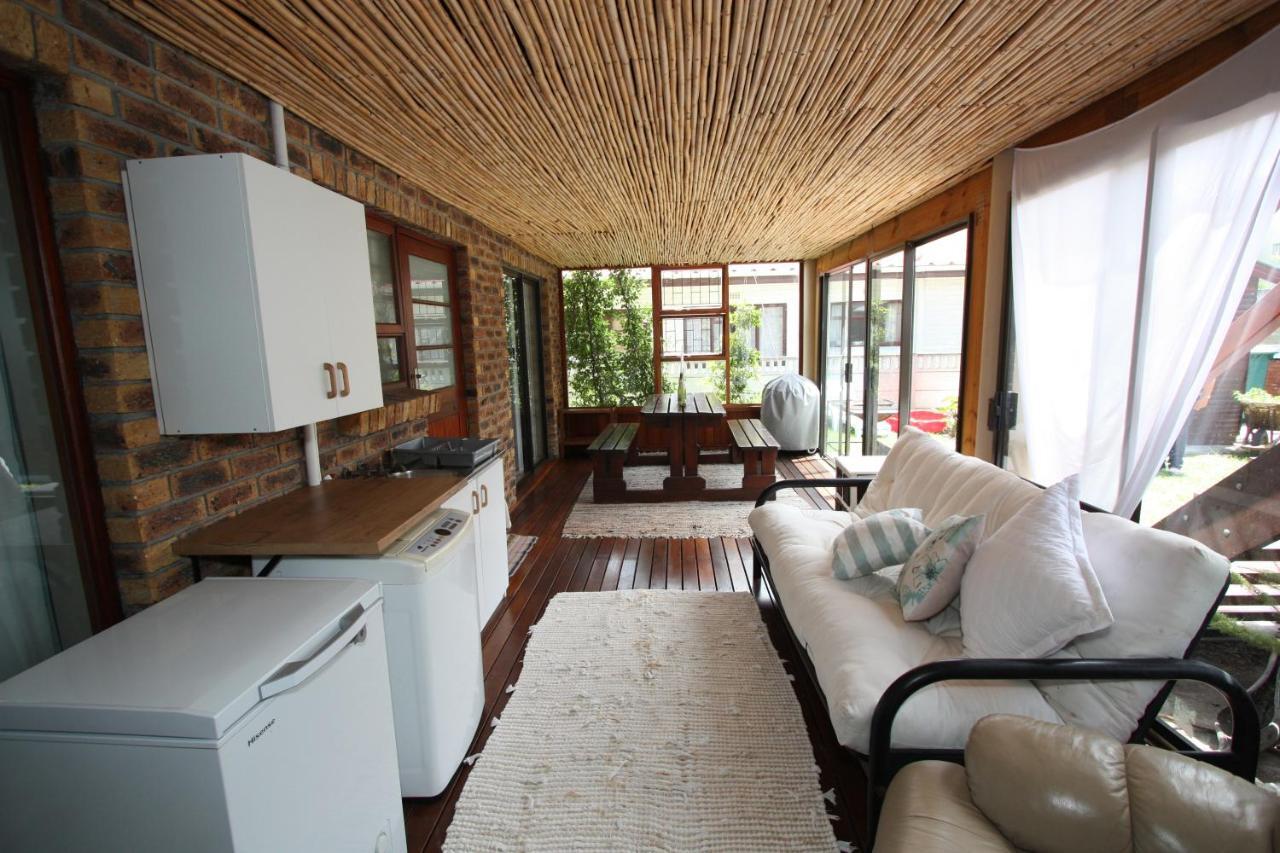 Bergsig Accommodation Херманус Экстерьер фото