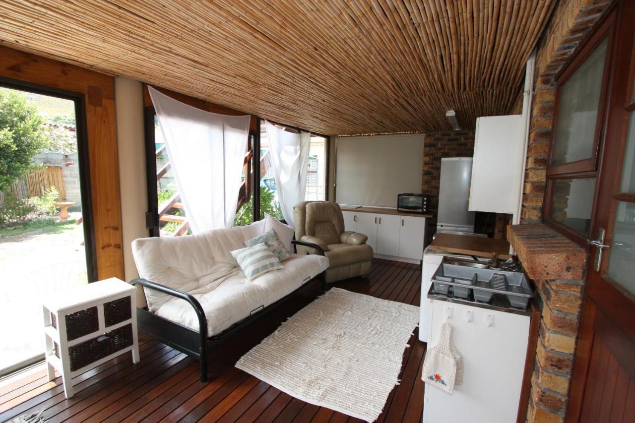 Bergsig Accommodation Херманус Экстерьер фото